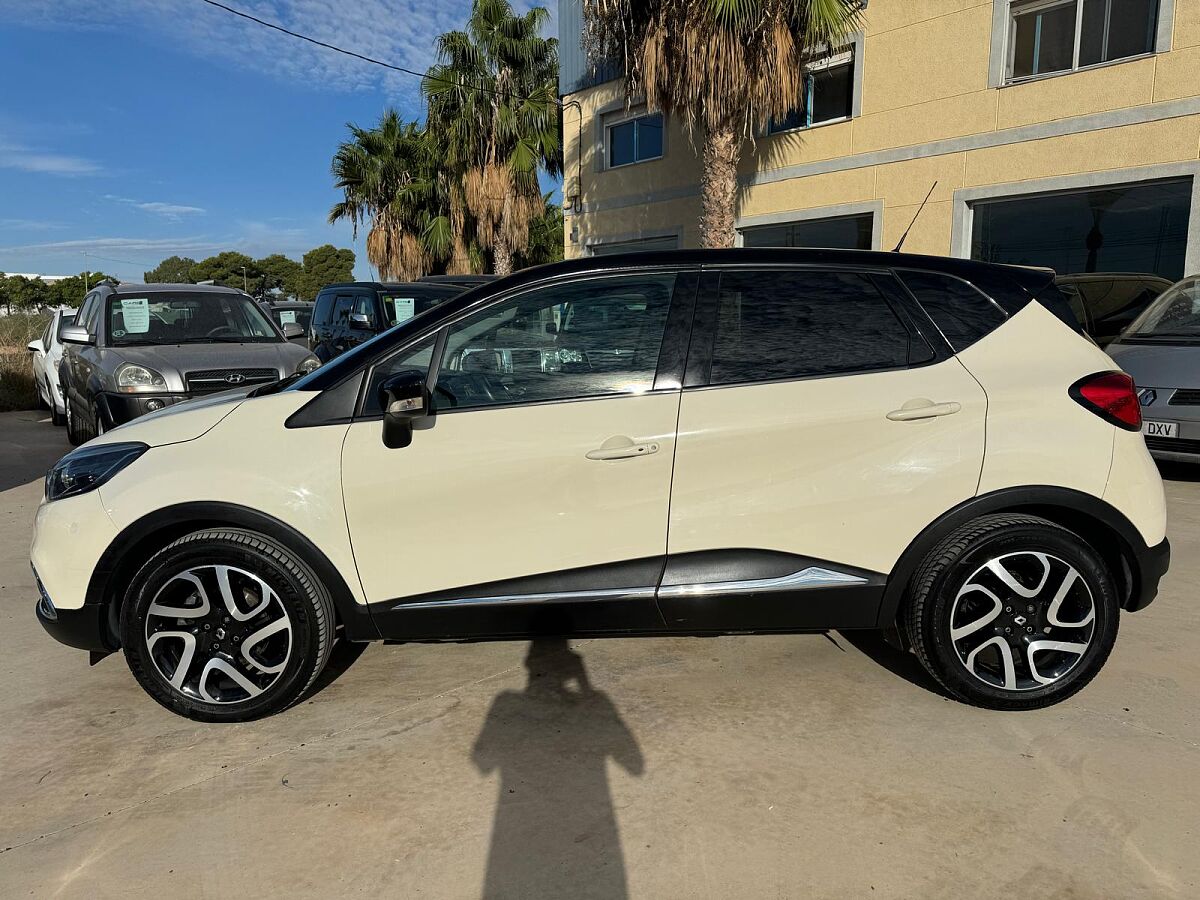 COMING SOON RENAULT CAPTUR ZEN 1.2 TCE AUTO SPANISH LHD IN SPAIN 75000 MILES SUPERB 2014